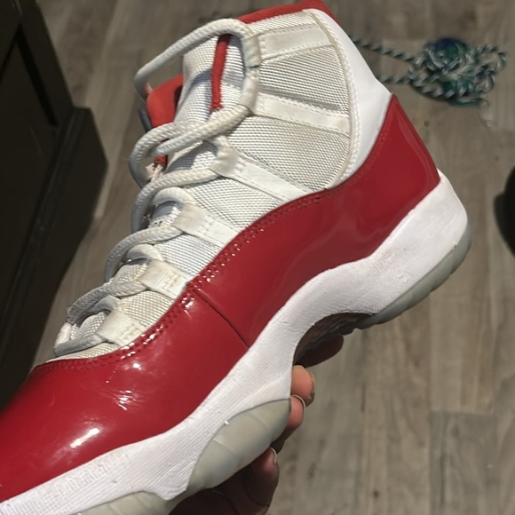 Retro Jordan 11a “Cherry”